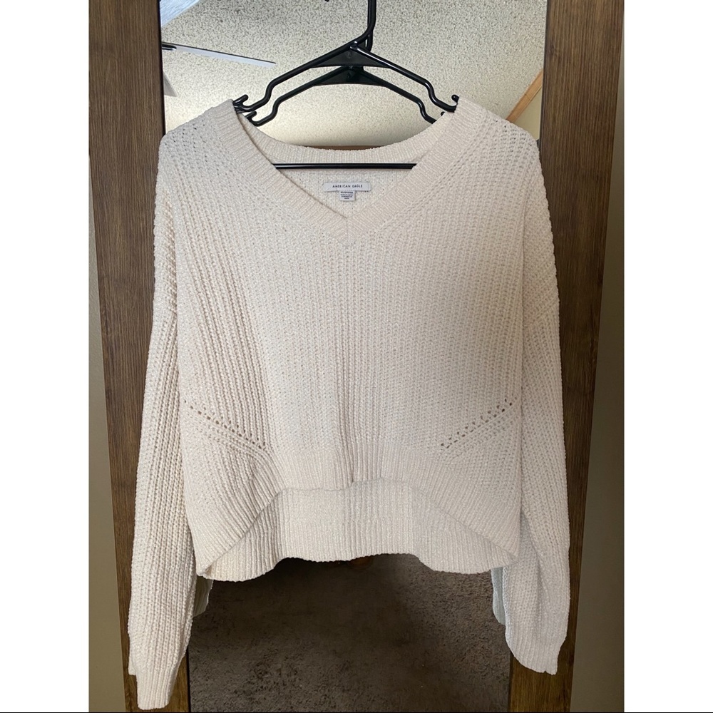 NWOT American Eagle cropped sweater, size x-small.